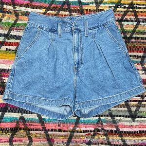 Levi’s High Waisted Mom Shorts